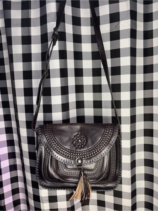 Patricia Nash Handbags - Patricia Nash Beaumont Black Tooled Leather Crossbody Bag